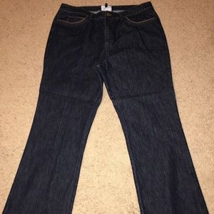 Jones New York Signature Jeans! Size 16! Beautiful